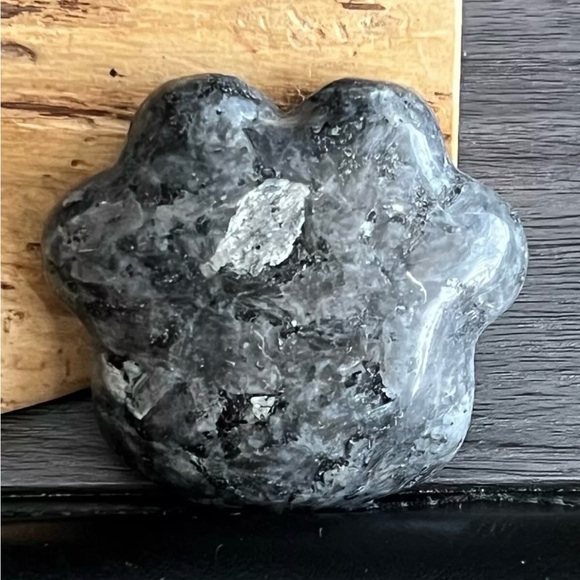 (2) Moss Agate Paw Prints Crystal Carving Healing / Emotional Balance Cat Dog - Picture 2 of 3